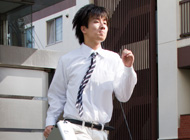 補助錠で防犯性の向上を！
